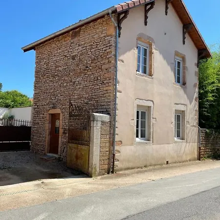 Gite De La Grenouillette Saint-Maurice-de-Satonnay Exterior photo